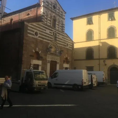 David In And Hospitality Pilgrims A Lucca